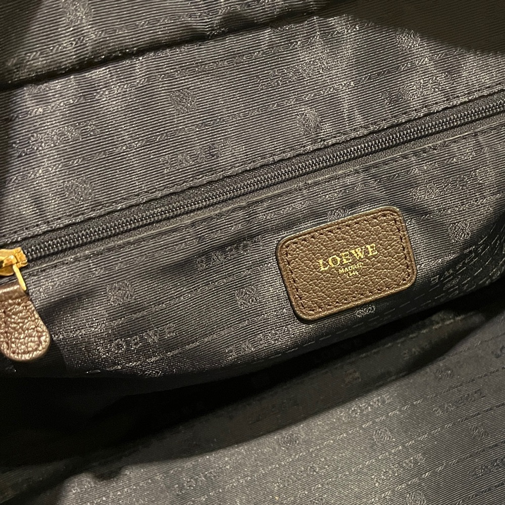 Loewe Amazona Leather Tote Bag in brown Dark Brown Leather - Picture 13 of 15